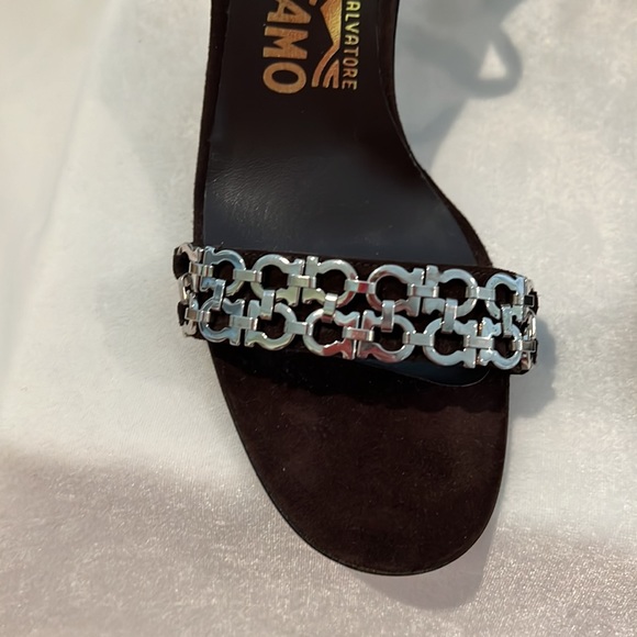 FERRAGAMO HEELS - Picture 4 of 16